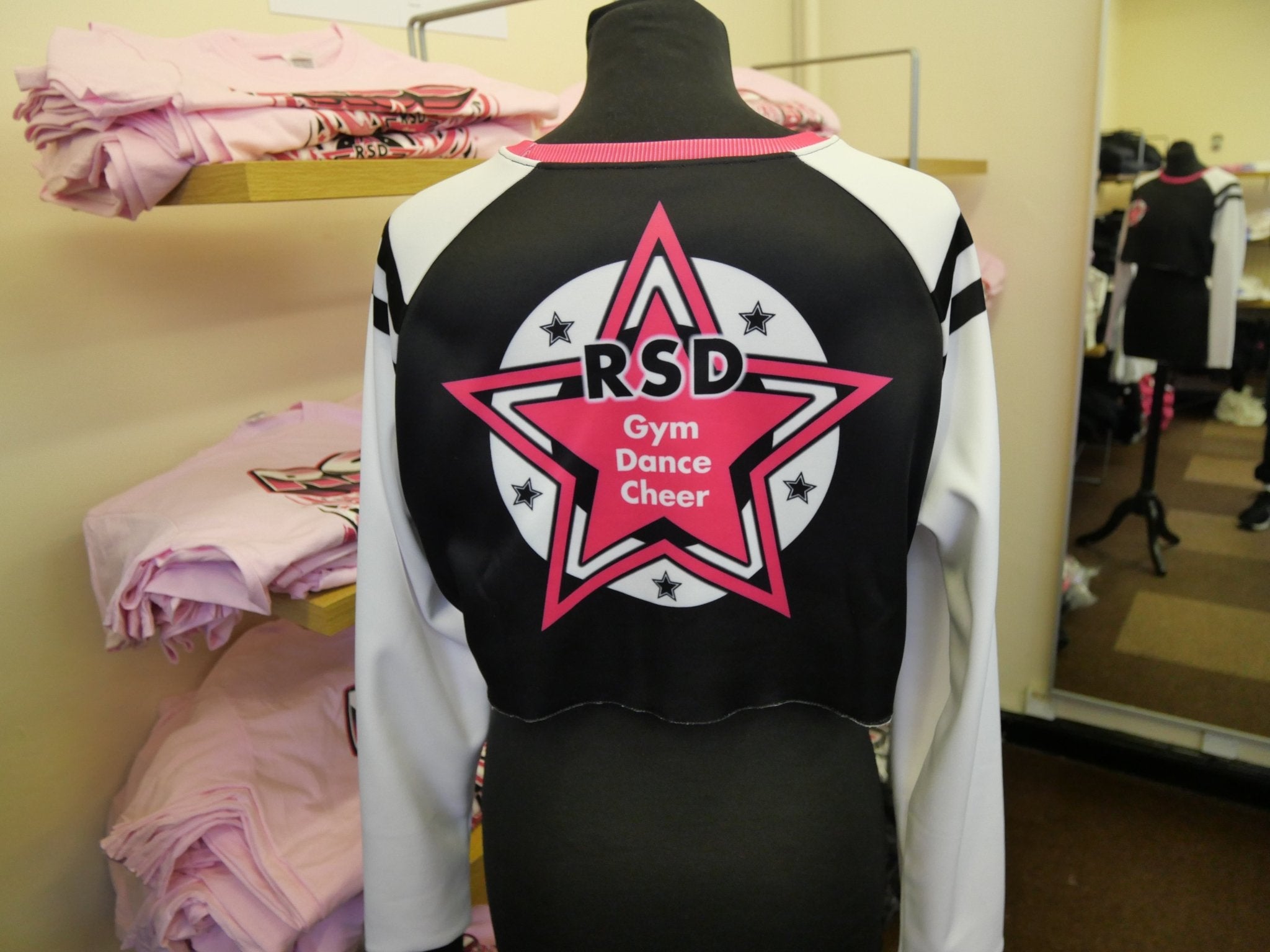 Cropped Loose Fit Jumper - RSD